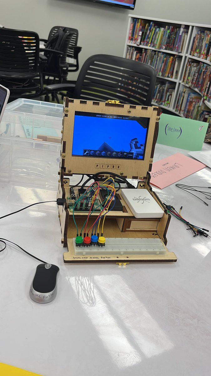 Today in #ECI201 we worked together to build the Piper Computer! This was a great way to use computational thinking skills, as well as use the 4C’s. #ISTEStandards @StartWithPiper @Raspberry_Pi