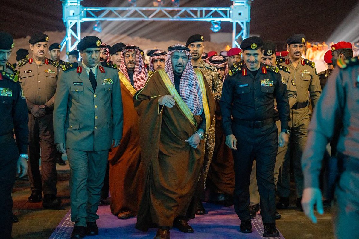 سمو #امير_القصيم: بدون شك ان تهيئة بيئة العمل المريحة للعاملين في القطاعات الامنية بمثل هذه المقرات التي تم بناؤها على احدث طراز والتقنيات المتطورة سيكون له ابلغ الاثر في الانجازات الامنية كما عهدناه من ضباط وافراد منسوبي القطاعات الامنية المتميزين.