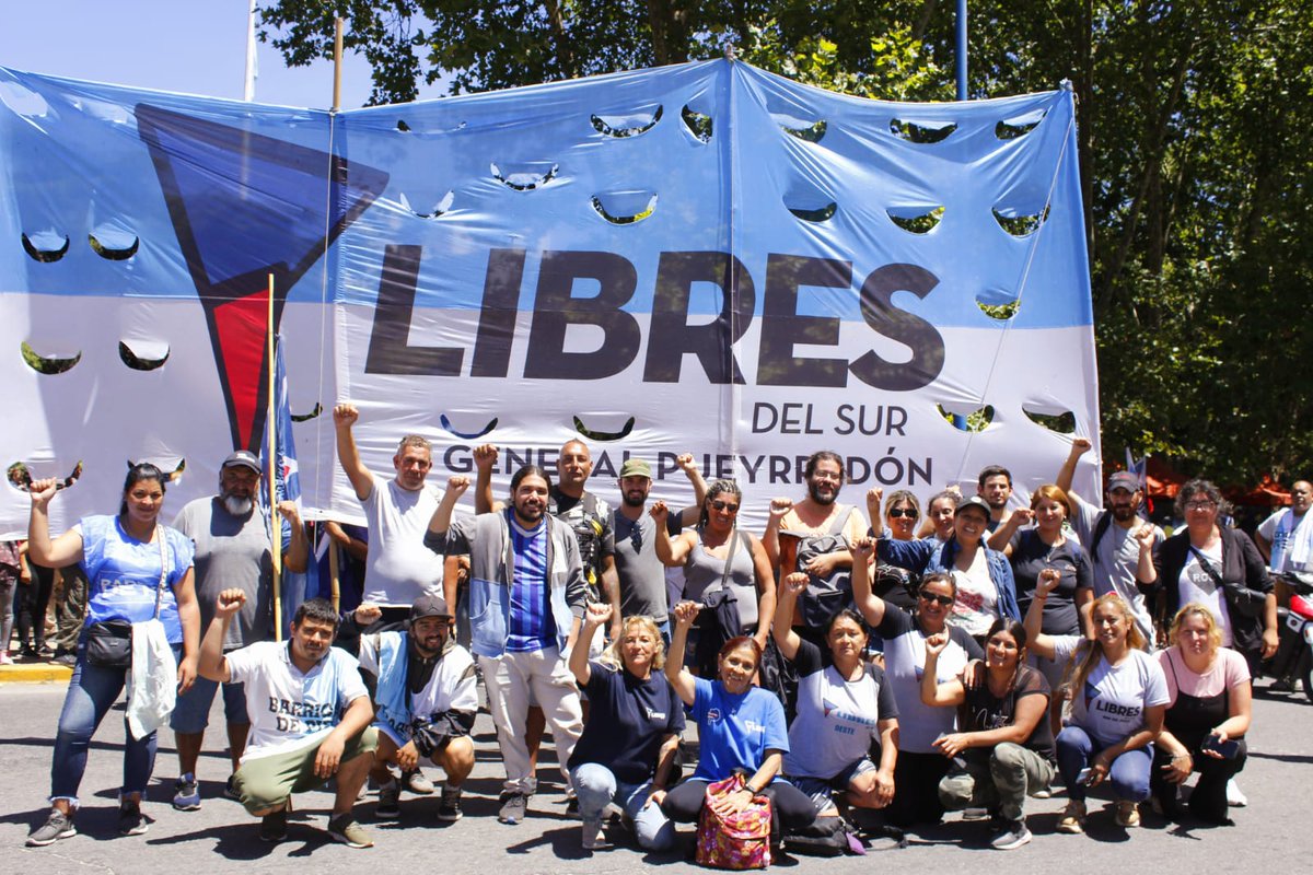 LibresTerritMdp's tweet photo. Movilización Nacional ✊

Desde Libres del Sur exigimos el cese de las 160.000 bajas del Potenciar Trabajo. 

❌ No queremos mas un gobierno que ajuste al pueblo, pero sea flexible y complaciente con los poderosos ❌ https://t.co/NOTK438cS1
