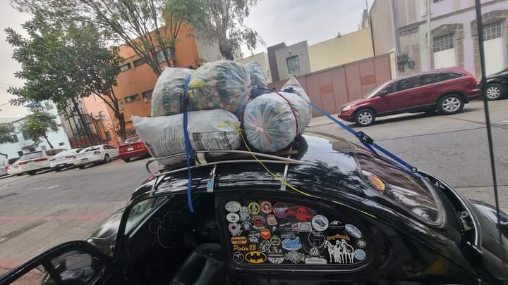 SuenanMariposas's tweet photo. #ALASAC #ArteLaboratorioyActivismoSocioculturalAC
#SoñandoMariposas #TapitasDePlástico #CáncerInfantil  #CentroCulturalALASacSoñandoMariposa
#Gael
#TapitasDePlástico #UnPequeñoActodeAmorTransformaMundos  
#NiñezConPoder
#NiñezconALAS
#TejiendoHumanidad 
#CreandoPosibilidades https://t.co/yA1LCEHRhm