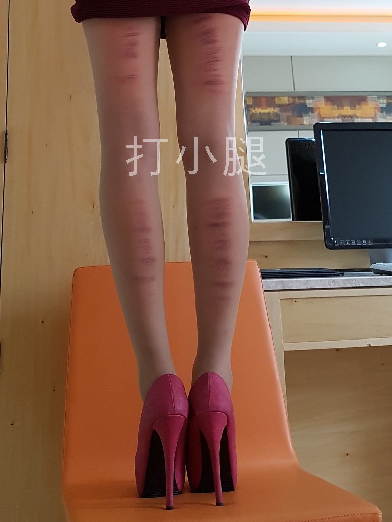 20년간의 플 역사상 가장 만족했던 #체벌. #펨키, 분위기, 자국, 카메라 모두가 완벽했던 플이었음. 각각 0대, #종아리 80대, #허벅지 20대, 50대 #체벌 하고 찍은 것들. 앞으로 또 이런 플을 할 수 있을런지..