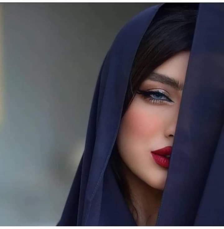 لا تكن عوضا عن مفقود !!
و لا بديلا عن غائب ، و لا سد فراغ لأحد و لا تعطي كلک لمن لا يعطيک بعضه ..
ف البخل أحيانا لا يسلبک الكرم بل يمنحک الكرامة ..
🕊️Malak 🤍ملاڪ🕊️