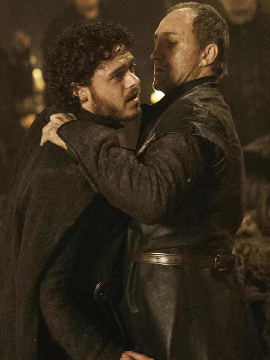 Youyou_lyrical's tweet image. #Game_of_thrones la scène qui m’a le plus manquée et surprise fut le massacre lors des #noce_pourpe 
Et cette triste mort de #Robb et cateline #Stark alors que Robb se préparait à prendre #castralroc après son accord avec le traitre, son bourreau Lord #walder_Frey et vous?