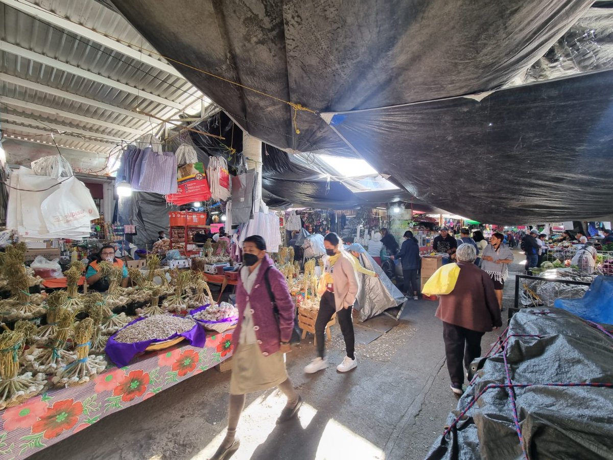 #Boletín 

¡Ya arrancamos la renovación de la Central de Abastos de la ciudad de #Oaxaca!

Por tercer año el Programa de #MejoramientoUrbano interviene en la entidad donde ya se han realizado 50 obras.

Entérate aquí👉 gob.mx/sedatu/prensa/…

#OaxacaLate❤️