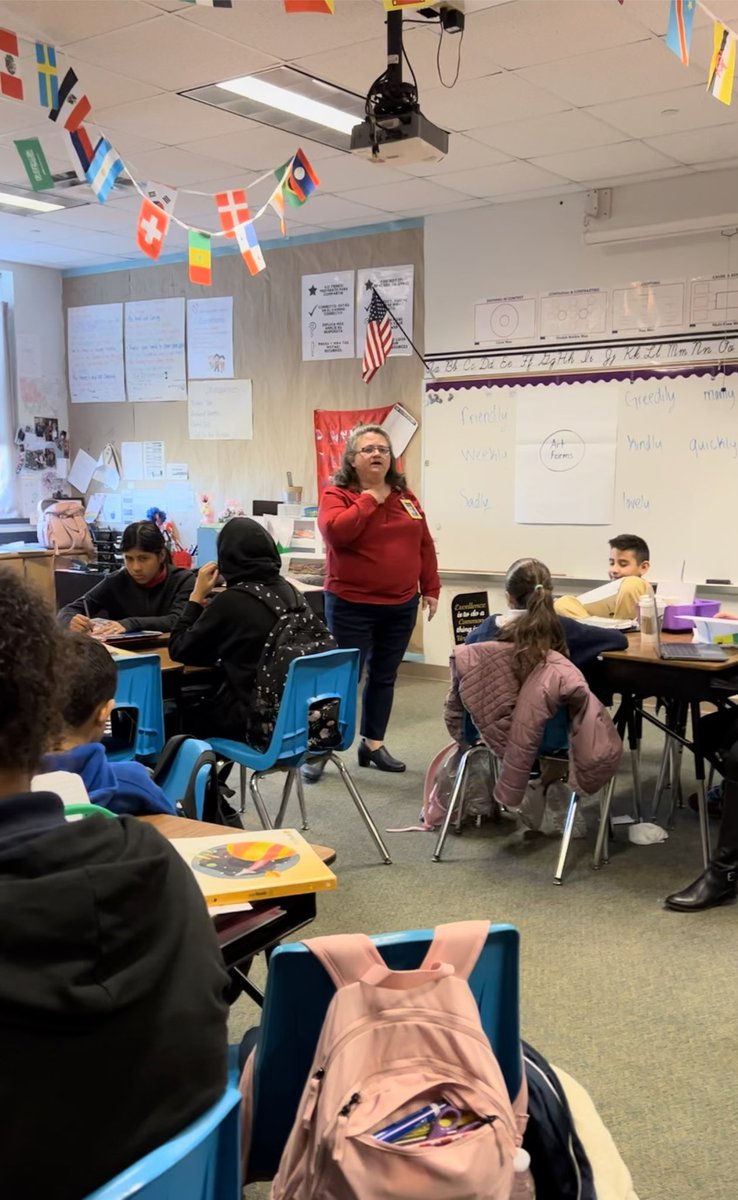 5th graders locating and using figurative language to visualize what is happening in the text! These students are amazing!! It was a joy to work with them. <a href="/mscastillo105/">Joselyn Castillo</a> @BritainElem <a href="/iInstructIrving/">Irving ISD C&I</a>