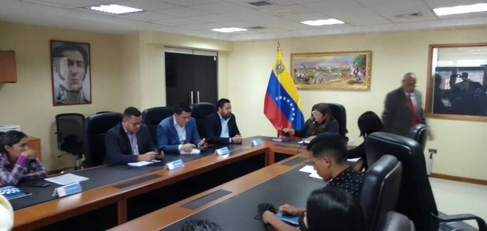 <a href="/WBenavides_MRT/">Williams Benavides</a> Sec. Gral. Nal. en Instalación de la Sub-Comisión Sectorial para el Control de los Gastos Públicos e Inversión de Fondos Públicos del Poder Ejecutivo Nacional,luego de Instalación de la Comisión Permanente de Contraloría de la <a href="/AsambleaVE/">Asamblea Nacional</a>
#BastaDeBloqueoCriminal