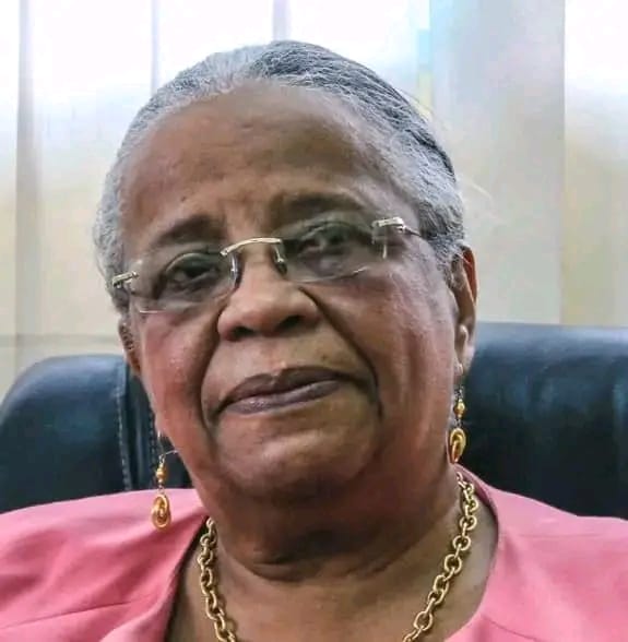 HotdropsLayer2's tweet photo. Madi 24 jan 2023 a, sekretè Jeneral Primati Ayiti a, #JudeCharlesFaustin di gouvènman Ariel la ap gen pou l enstale 3 manm Wo Konsèy Tranzisyon an #HCT semèn sa a, san presize ki jou. Pi lwen, Direktè Jeneral Ministè Komès la, #JamesMonazard, di se nan Ministè sa a, HCT ap loje. https://t.co/26W8vnhmdK