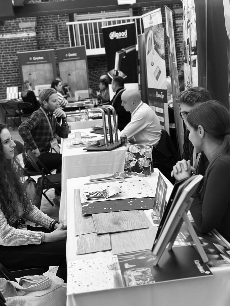 All in for session 2 of tonight’s <a href="/SpecifiDay/">Specifi</a> London Interiors #techtalk and that’s another 350+ meeting event #specifidelivers #interiors