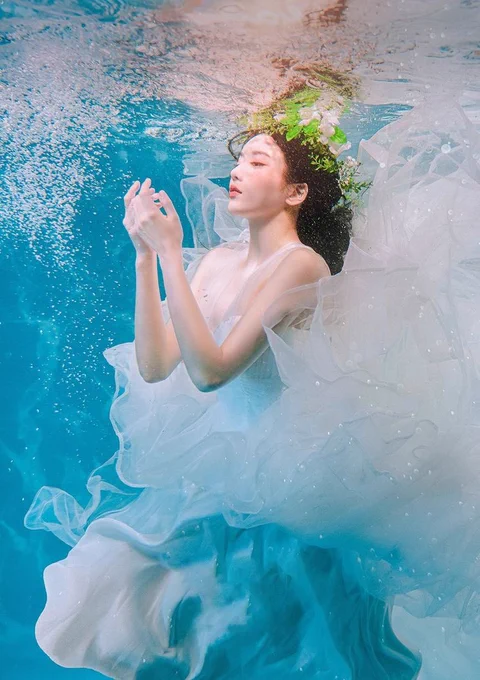 kwon eunbi for her second mini album `color' concept photos photographed by kang woohyun @ soodam studio 