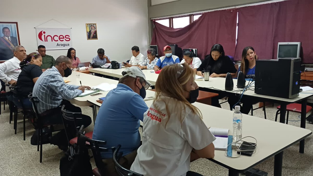 IncesAragua3's tweet photo. Inces Región Aragua se mantiene firme en respaldo al desarrollo integral de la nación desde el #FormarProduciendo y el #ProducirFormando https://t.co/M87ZcoE2BE