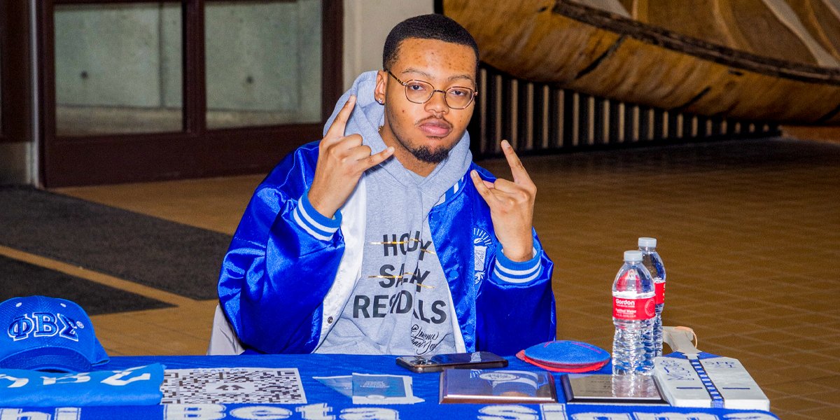 LawrenceTechU's tweet image. Members of the National Pan-Hellenic Council visited campus for Greek recruitment yesterday, allowing LTU students to connect with representatives from the Divine Nine, historically Black Greek organizations. 💙🤍  #WeAreLTU #NPHC