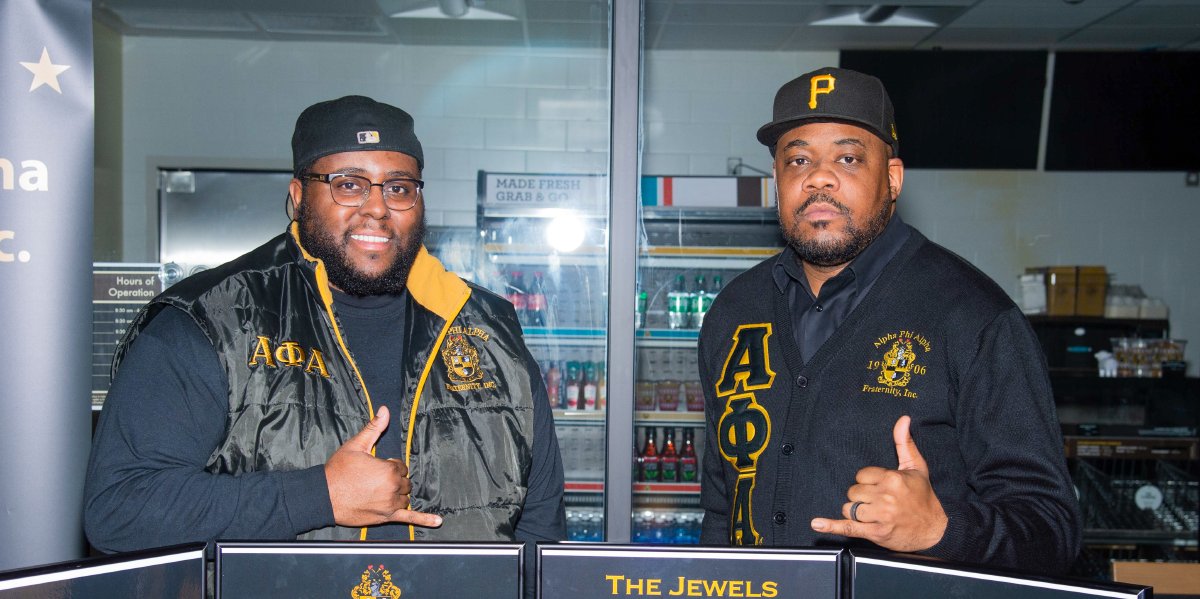 LawrenceTechU's tweet image. Members of the National Pan-Hellenic Council visited campus for Greek recruitment yesterday, allowing LTU students to connect with representatives from the Divine Nine, historically Black Greek organizations. 💙🤍  #WeAreLTU #NPHC