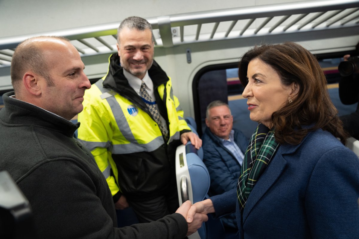 Governor Kathy Hochul tweet media