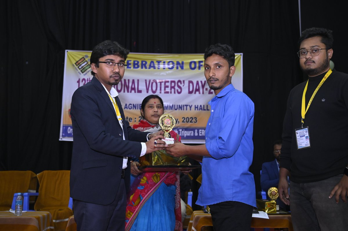 Observance of District &amp; Sub Division level 13th National Voters' Day, 2023.
#MaiBharatHoon
#notinglikevoting
#zero_poll_violence
#votedenejayenga
#misson929
#BridgingTheVotingGap