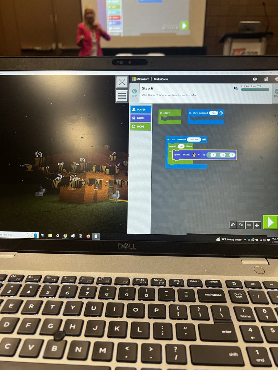 Coding in Minecraft Education thanks to the guidance of <a href="/KristenBrooks77/">Kristen Brooks #forEDU ➡️ EDGE Leadership Summit</a>  #forEDU #FETC <a href="/PlayCraftLearn/">Minecraft Education</a>