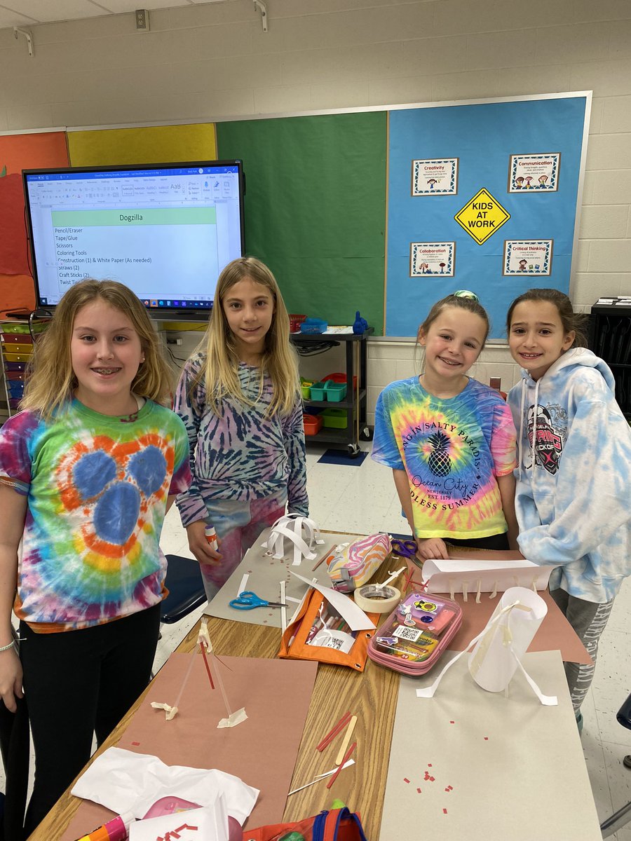 Hausemanupe's tweet photo. Peace, Love, and Kindness at UPES 😍 #GreatKindnessChallenge @BelieveUPE https://t.co/KRFcVfYJUU