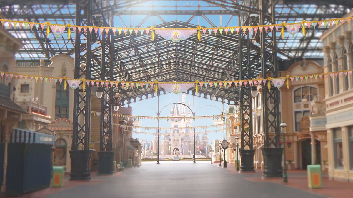 DisneyParks's tweet image. FIRST LOOK: We’re revealing all-new details of Tokyo Disney Resort’s 40th anniversary celebration, including the first NEW daytime parade in five years at Tokyo Disneyland! ✨ Take a peek at everything from decorations, entertainment, merchandise, &amp;amp; more: spr.ly/60173bORD