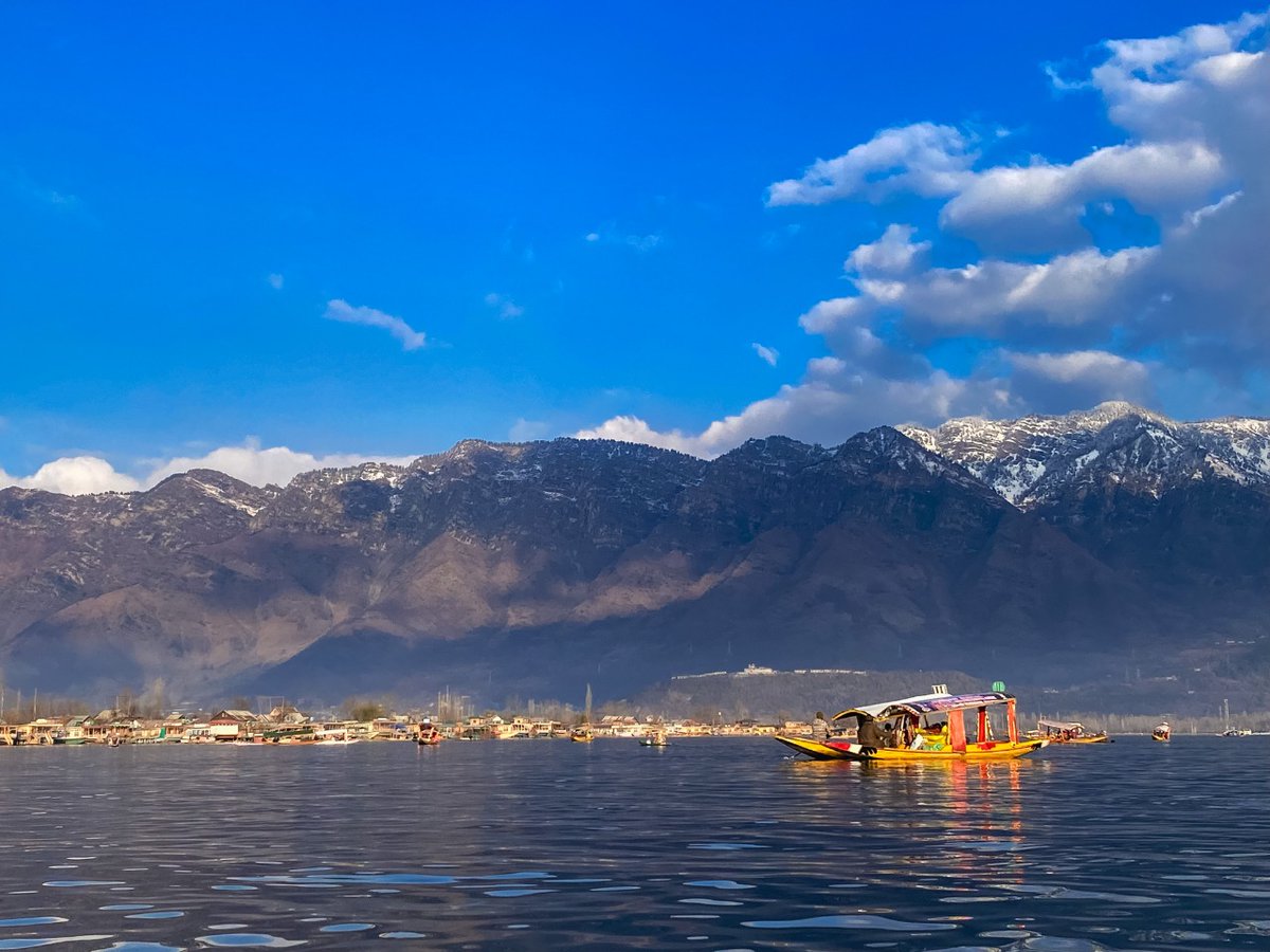 The Lake &amp; the Mountains have become my landscape, my real World; 
The Lake is envious of the Mountain &amp; the Mountain is envious of the Lake.!

#quotes #quotesoftheday #thoughts #poetrycommunity #writerslift #writingq #WriteMap #readingcommunity #naturelovers #photography #SkyFF