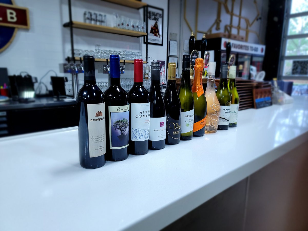 A selection of our wine.

#malbec #merlot #Riesling #Rioja #Chardonnay #SauvignonBlanc #Rose #Prosecco #winelover
