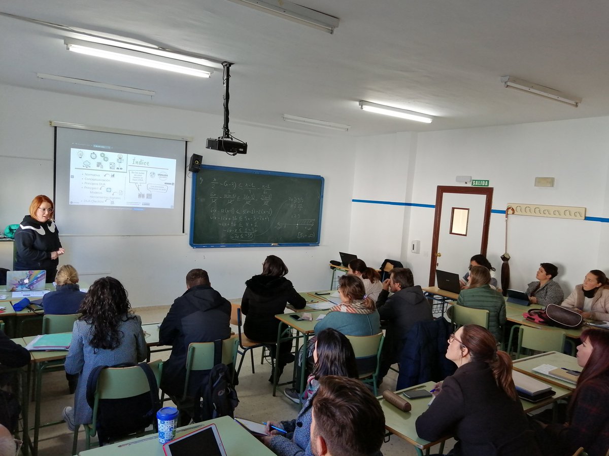 CepVillamartin's tweet photo. Segunda sesión del asesoramiento externo con Patricia Martínez para la #FC DISEÑO UNIVERSAL DEL APRENDIZAJE EN EL IES CASTILLO DE FATETAR.
Nuestro profesorado aprendiendo y disfrutando.
#SdA  #DUA
 @FormacProfAnd  @EducaAnd  @CEPdeCadiz  @CEPdeJEREZ  @tu_cep https://t.co/3tp3skc4Ez