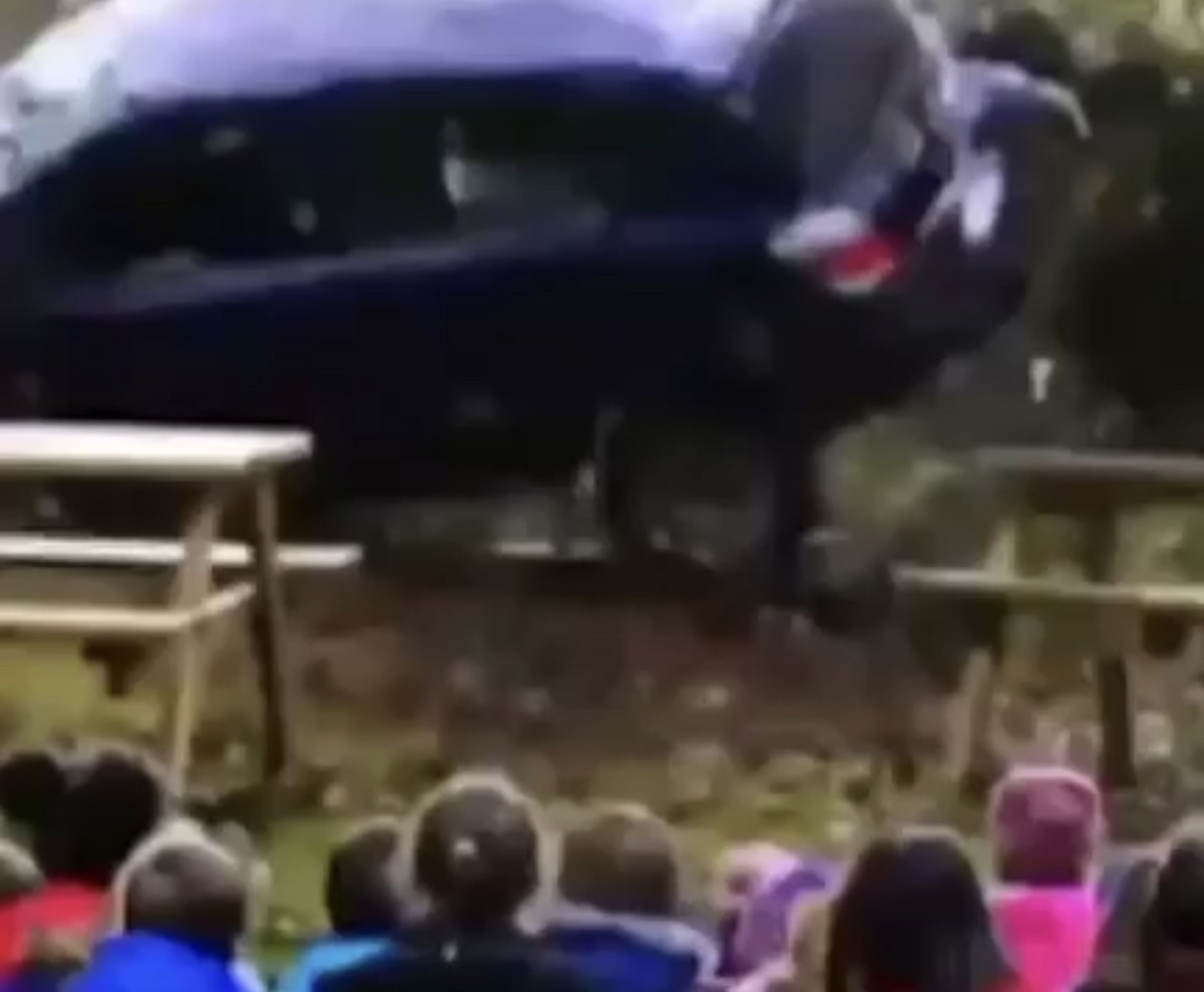 PaperYaper's tweet image. Btw I love my GF (@GaminTiara) so much, please support her