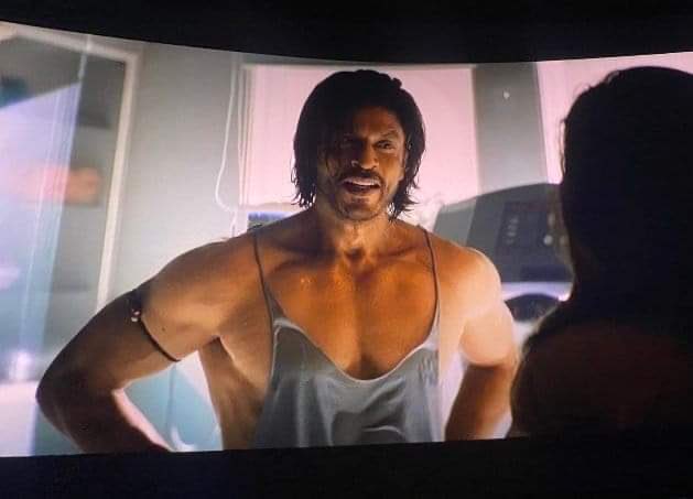 Nareshpkr34's tweet photo. @RatherNazaket Separate head separate body . 🤣🤣🤣🤣🤣
Worst movie ever seen #boycuttpathan https://t.co/0v7odRB1Ru