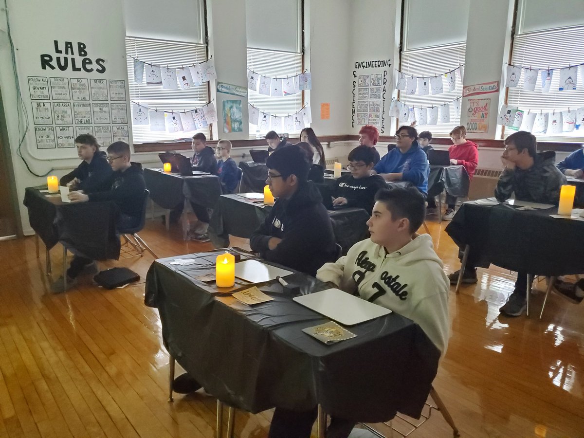 iwmsmac's tweet photo. Ms. Zelhart's Life Science students are applying their knowledge of genetics in a Harry Potter themed lesson. @IW_Supe https://t.co/9sGB9e9Kcu