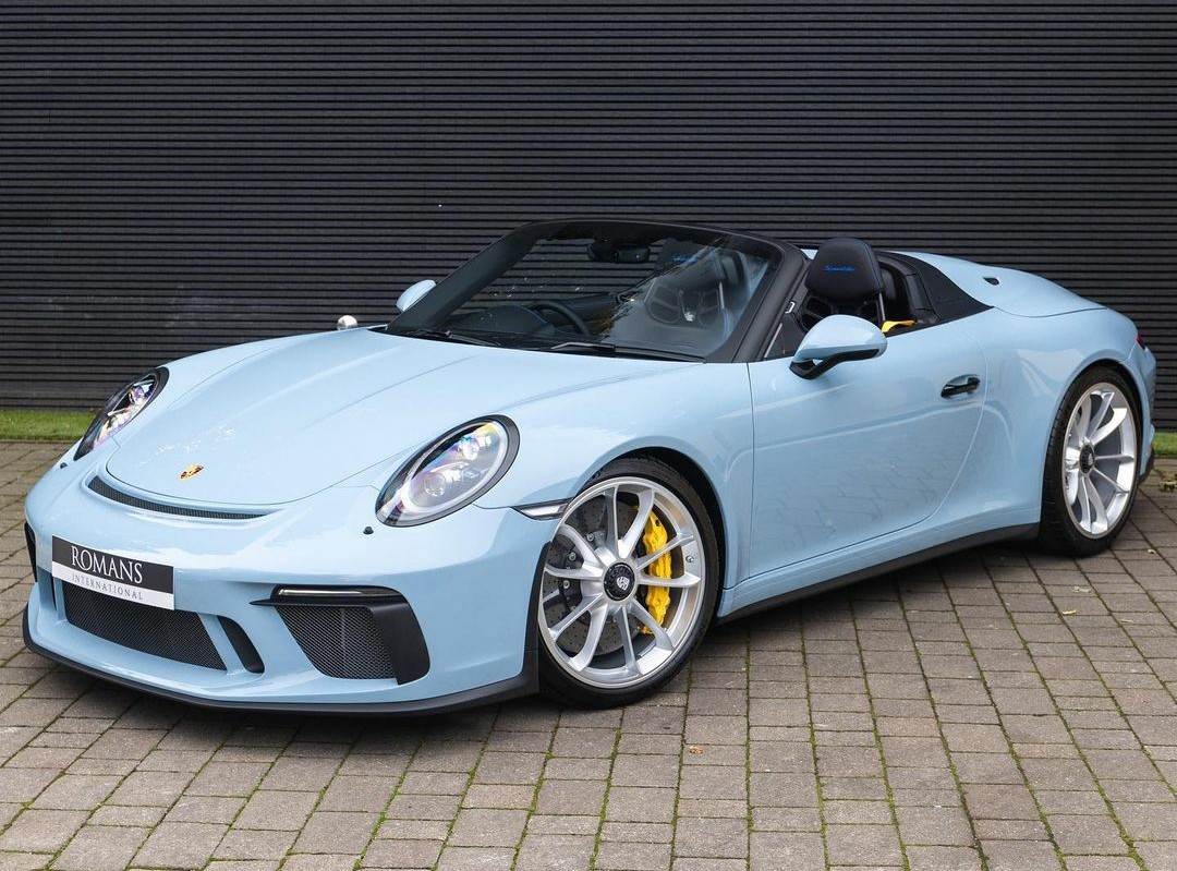 PorscheCIub's tweet photo. Paint-to-Sample Meissen Blue 991 Speedster https://t.co/87YwJZ5iHi
