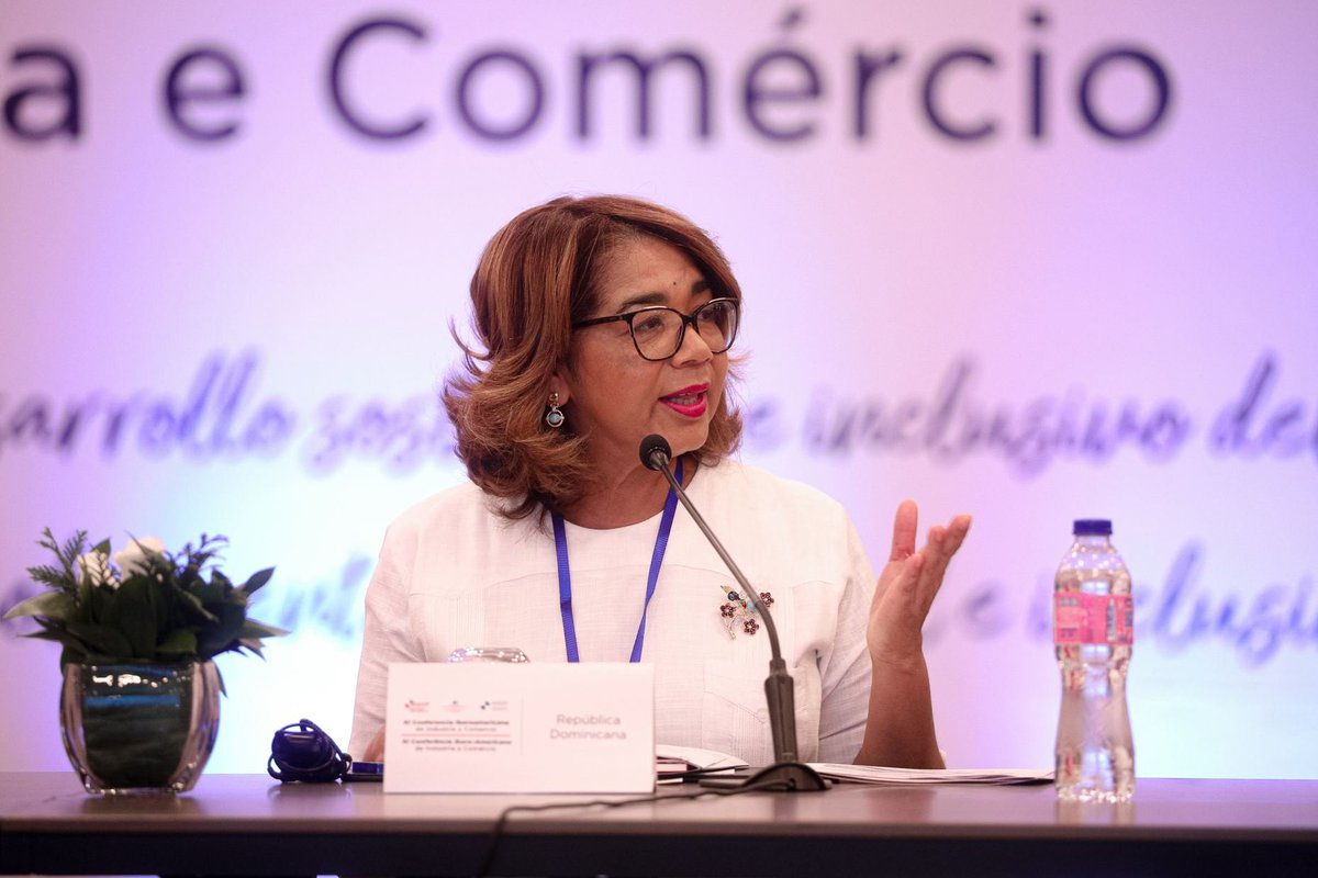 itobisono's tweet photo. La #CumbreRD2023 constituye un espacio idóneo para compartir experiencias, intercambiar estrategias y fomentar la resiliencia y desarrollo de nuestros países a través de la cooperación iberoamericana, para avanzar así en un proceso económico común. https://t.co/20DjnxY35U