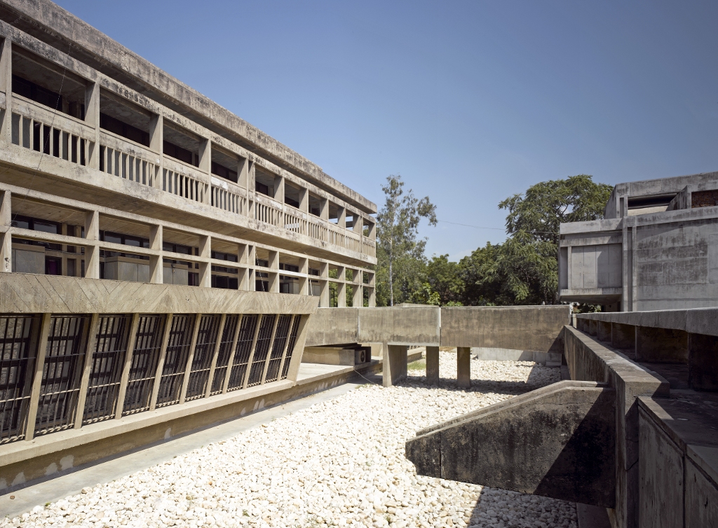 In memoriam of 'India's greatest architect', Balkrishna Doshi, who has died aged 95

One of Doshi's first public projects outside Le Corbusier,  the Institute for Indology. Photographed by <a href="/VIEWIMAGES/">VIEW</a> photographer Edmund Sumner

#brutalist #concrete #balkrishnadoshi #architecture