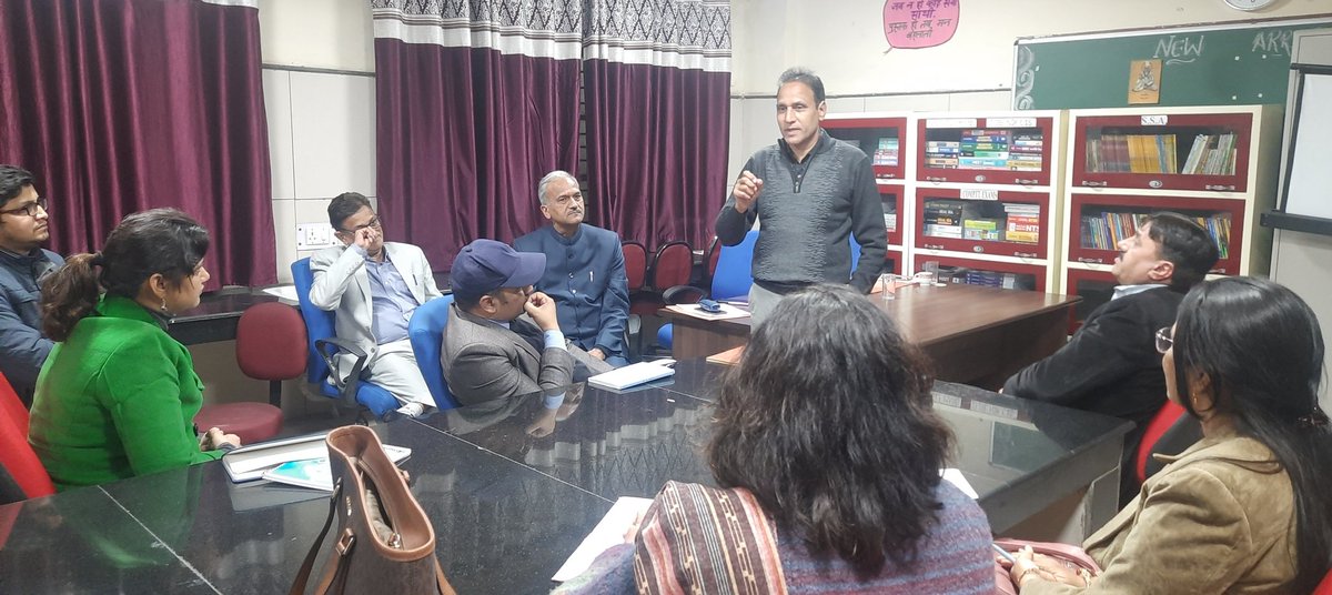 SemaltyRakesh's tweet image. #RpvvAsoseGutampuri organised a three hours #mockinterview  followed by an hour long #feedbacksession for potential aspirants for the posts of principal &amp;amp; vice principal in Directorate of Education,GNCTD

These sessions were preceded by  case study session
#HandholdingInitiative