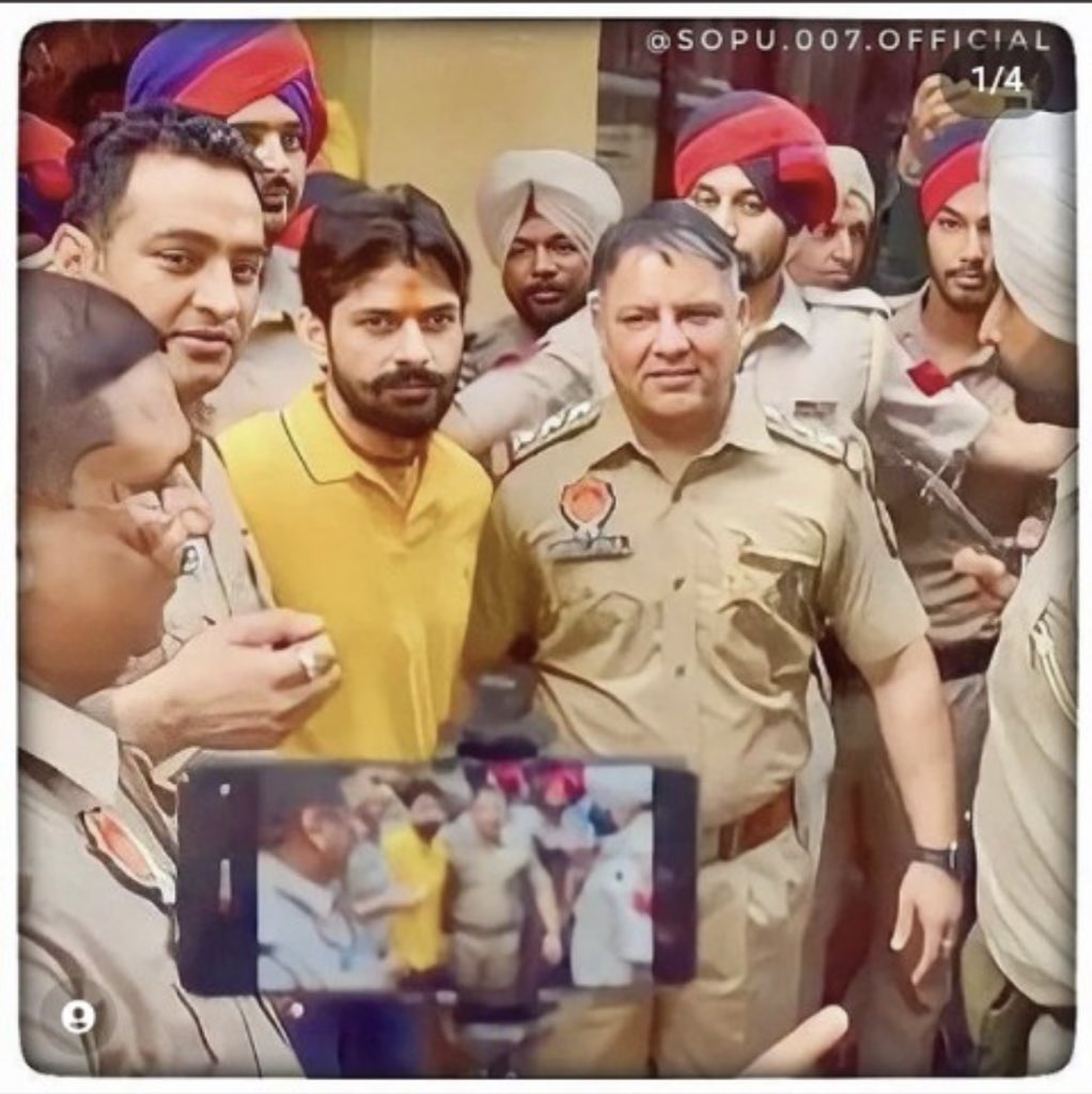 Varsha__tomar's tweet photo. Injh Lagge Rabb Jivein Hath Khade Kar Gaya ...
WMK
#JusticeForSidhuMooseWala
#ExecuteLawrenceASAP
@BhagwantMann https://t.co/Rl8OhDe3bf