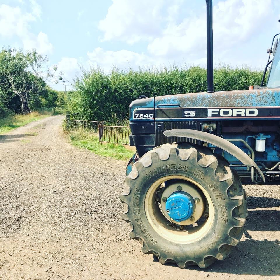 Our tractor rides will be back from Feb half term, ground conditions permitting!🚜 We have had to make the difficult decision to introduce a small fee for our tractor rides of £1.50 pp, including members.

We will continue to offer as much as possible within our ticket price.👍