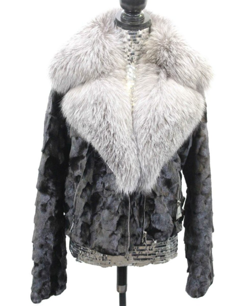 elmarfurs's tweet photo. From classic to trendy, we've got furs to suit every budget and aesthetic. Stop by and shop with us today!  #FurGoals #Since1970 #WhereFurDreamsComeTrue #CozyAndChic #MinkFurCoat #WinterStyle #RealFur #FurLover #FurFashion #ElmarFurs #LuxuryFur https://t.co/cR60ieYjPs