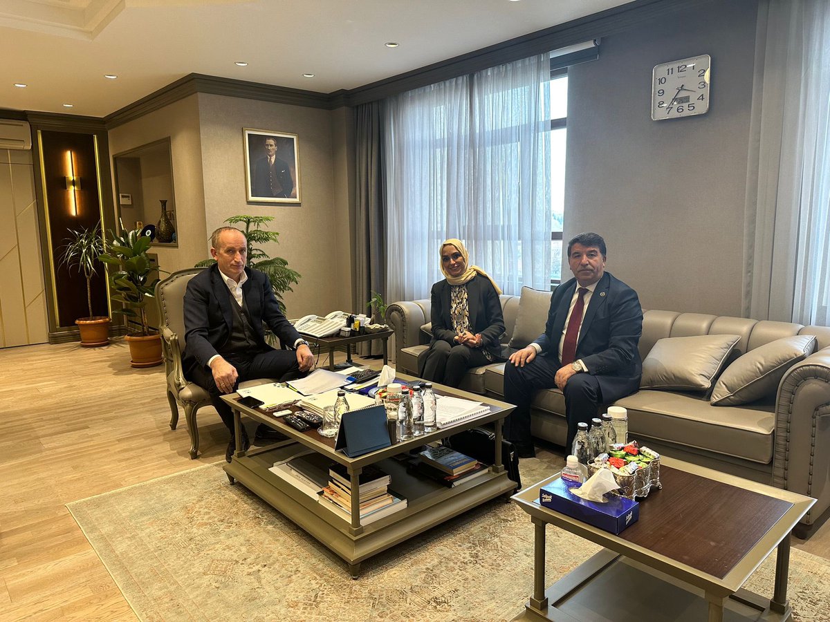 ZTaskesenlioglu's tweet photo. TOKİ Başkanımız Sn.Ömer Bulut’u Tekman Belediye Başkanımız Mustafa Ergin ile ziyaret ettik. 
Tekman ilçemiz için talep ettiğimiz 79 konutun yapım  onayını aldık. Tekman’a hayırlı olsun. 
Başta Bakanımız Sn.@murat_kurum’a ve TOKİ Başkanımız Sn.Ömer Bulut’a teşekkür ediyoruz. https://t.co/u5nCsdiJfI