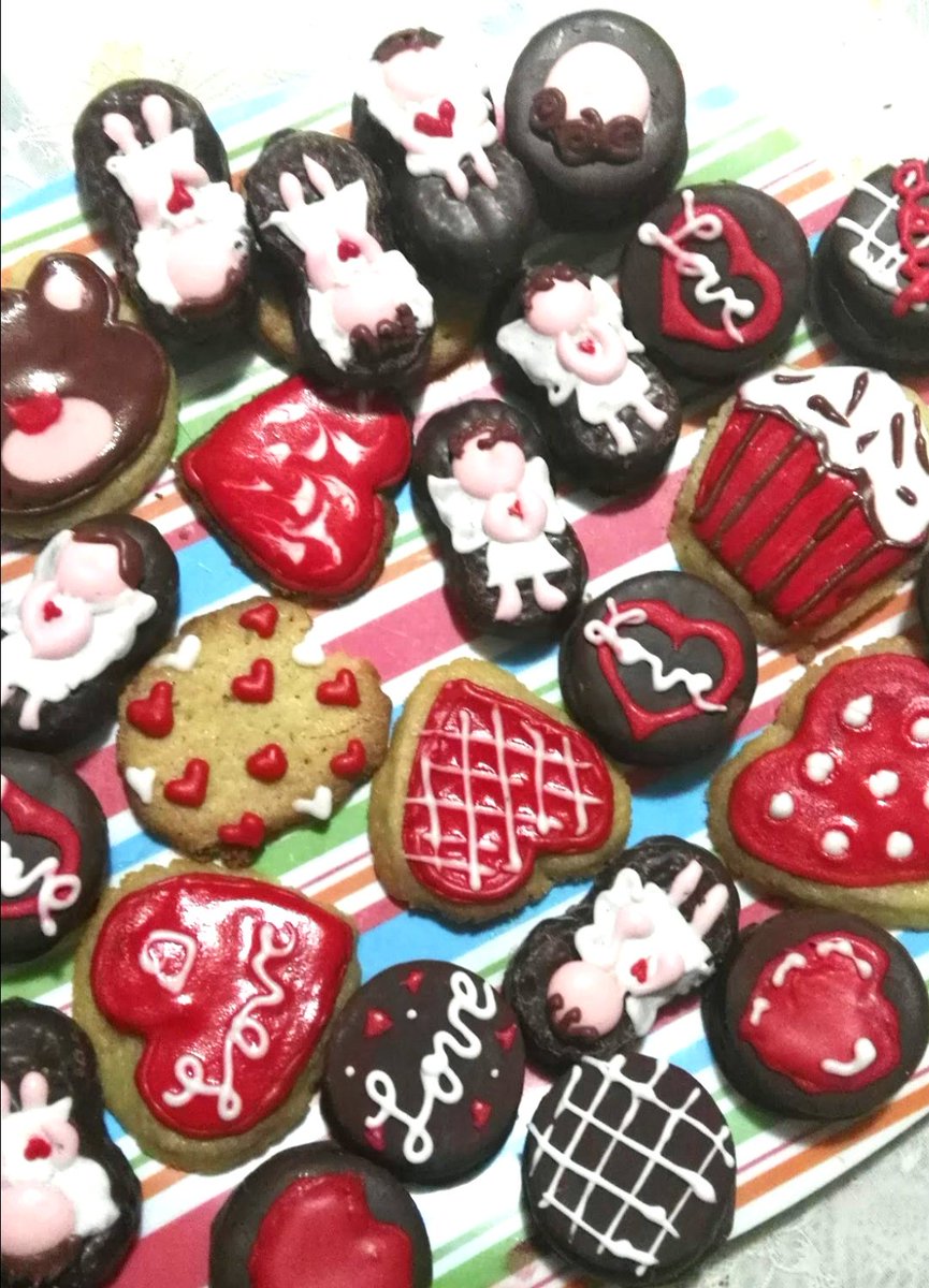 GpeCamacho08's tweet photo. Mini bubulubus y mamuts. 
Aprende a decorar.
Te gustaría?
#Todasafacturar. https://t.co/8yRlKcjF1D