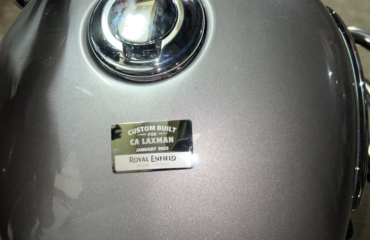 Investor24x's tweet image. Royal Enfield- Meteor 350 is part of our parking. Now Life is Royal !!!

#RoyalEnfield #Meteor350 #CustomSilver #RoyalLife