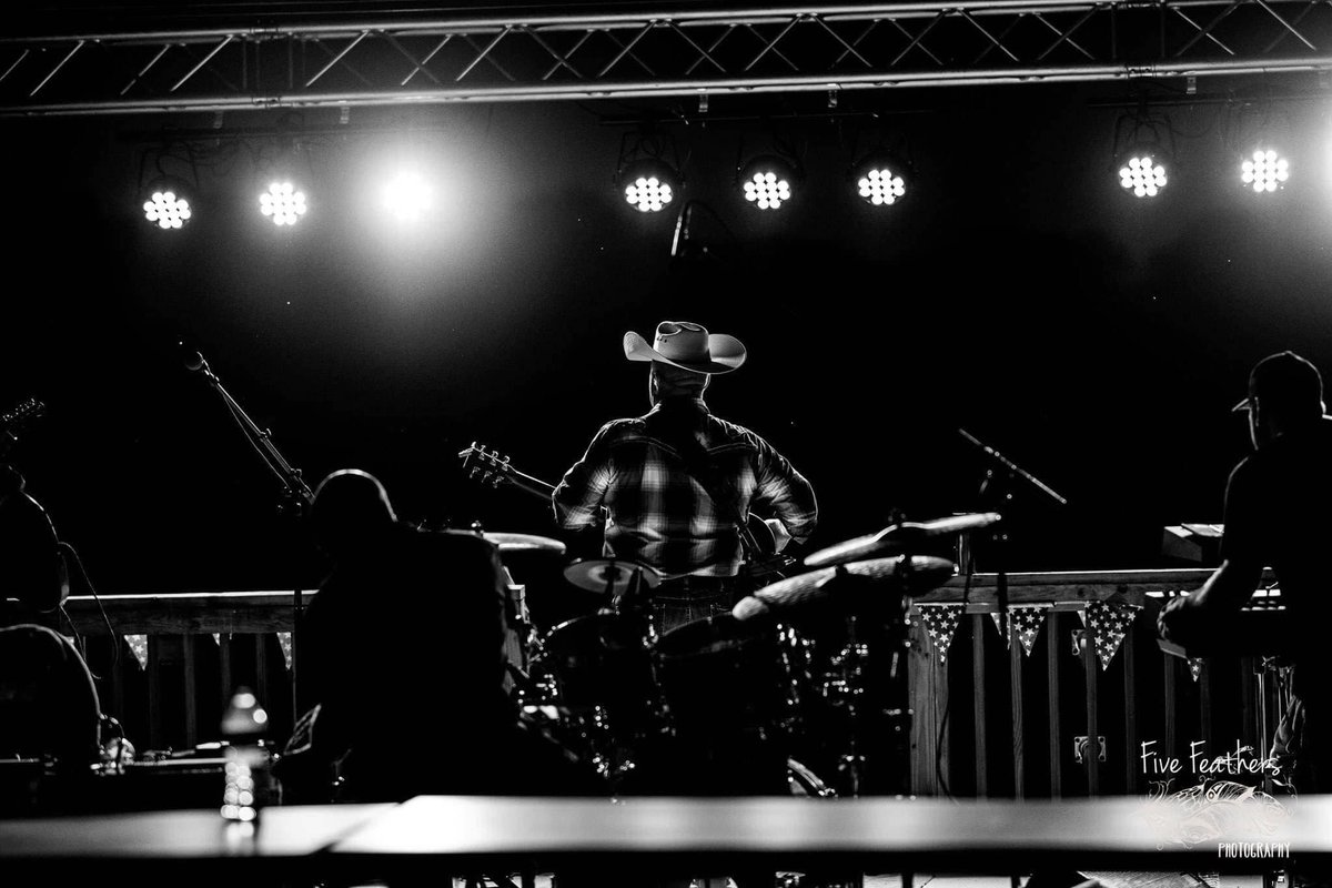 I can't wait to be back on the road doing more of this with all of you! Where should we come play some real country music in 2023?

#peteschlegel #realcountryandproud #countrymusic #tour #livemusic #touringmusician #country