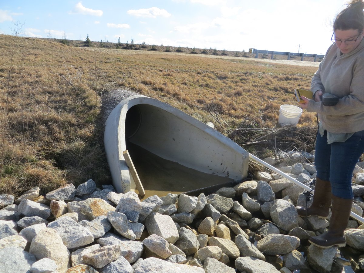 #Salt is the most common way to treat roads in the winter to reduce hazardous conditions. But how does salt impact #groundwater, and does it have lasting effects year-round? Scientists found out: ow.ly/ivhI50MyckE @rwmcquigg 

📸: A. Scott Andres