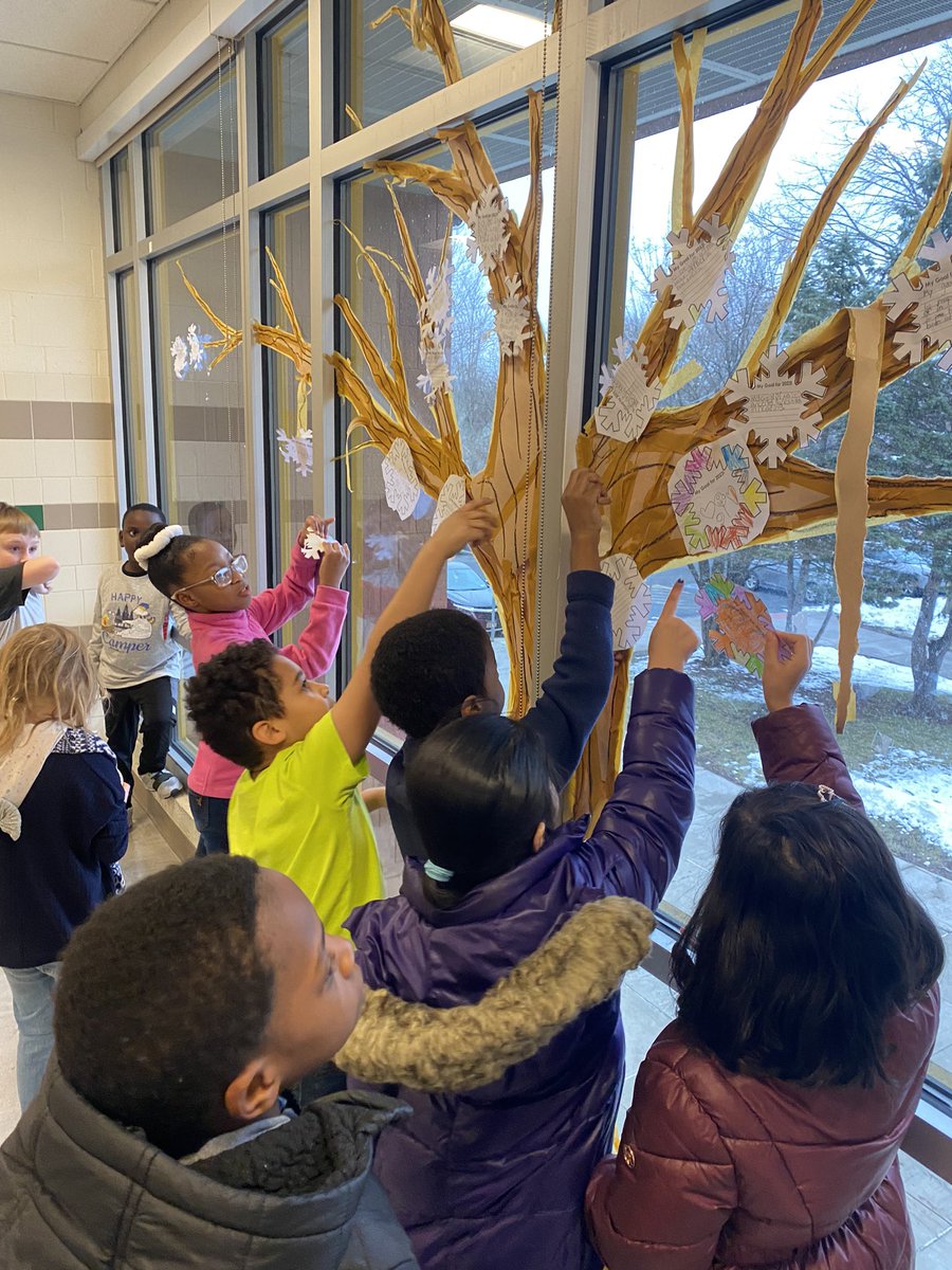 Dr. Weeks 2nd Grade tweet media