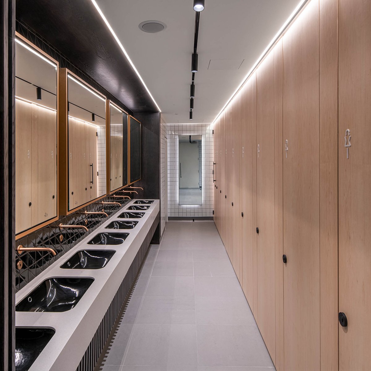 Together with <a href="/BarrGazetas/">Barr Gazetas</a>, <a href="/AECOM/">AECOM</a>, <a href="/AYUKViews/">Avison Young | UK</a>  and @ndygroup, we’ve delivered this stunning Cat A floor in the sought-after riverside destination of London Bridge City. #fitout #catafloor #londonoffice #qualitywithoutcompromise