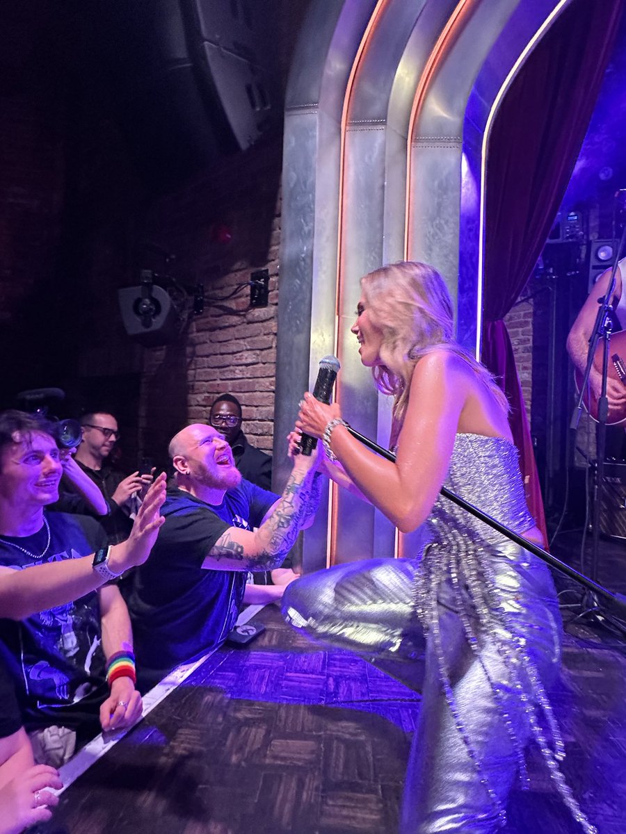 matt_pancakes's tweet photo. Thank you @SteveGillick for getting @DeltaGoodrem tickets for her London show! Just over 3 months to wait!! Eeeee I’m excited!!! #TeamDeltaUK 🥹🇬🇧🥰 https://t.co/Wi5FLHbVD1