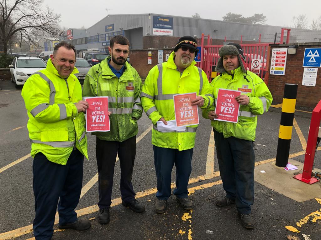 CWUnews's tweet photo. Acton Fleet ready to vote YES! 💪

#WeAreStillHere https://t.co/a7re8EO3kS