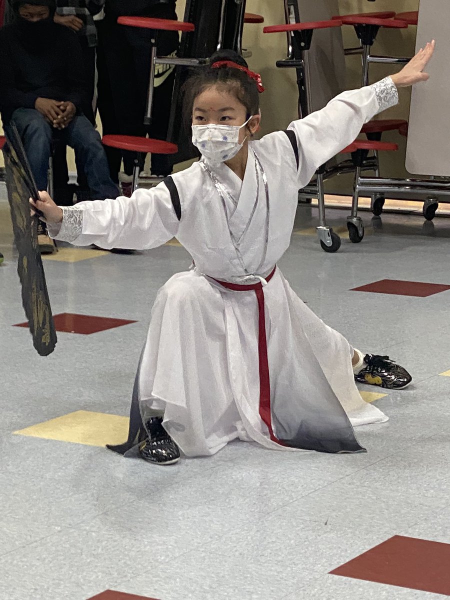 Hawk_Principal's tweet photo. Our Asian affinity group this morning discussed Lunar New Year, played games and watched this fellow student perform! #LunarNewYear #lpshawks @LexingtonDEI @lexingtonsuper https://t.co/CbE5CenZ5a