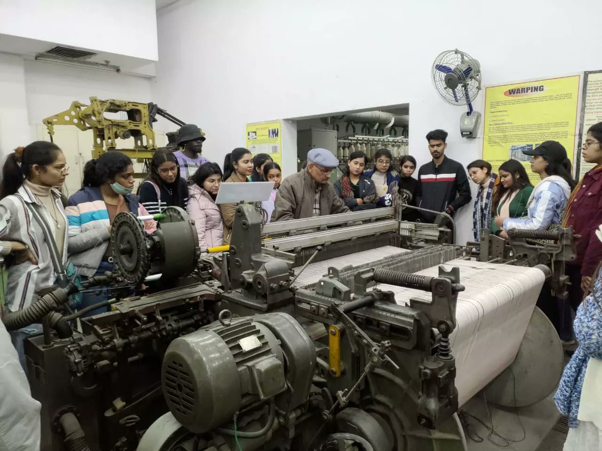 gkftii's tweet image. Exciting day for our #GKFTII fashion students as they visited the Northern India Textile Research Association- NITRA. 

They got to experience hands-on learning and gain valuable technical knowledge about textiles. 

#FashionEducation #TextileResearch #DesignerInTraining @gkftii