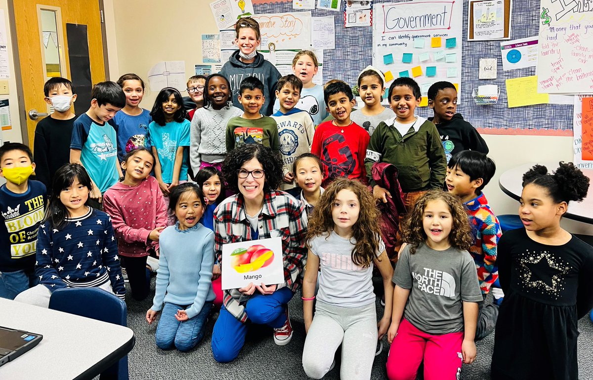 Mrs. Wood’s 2nd grade class had the opportunity to taste mango with Nurse Sherbert! #AndrewsTakeaTasteTuesday