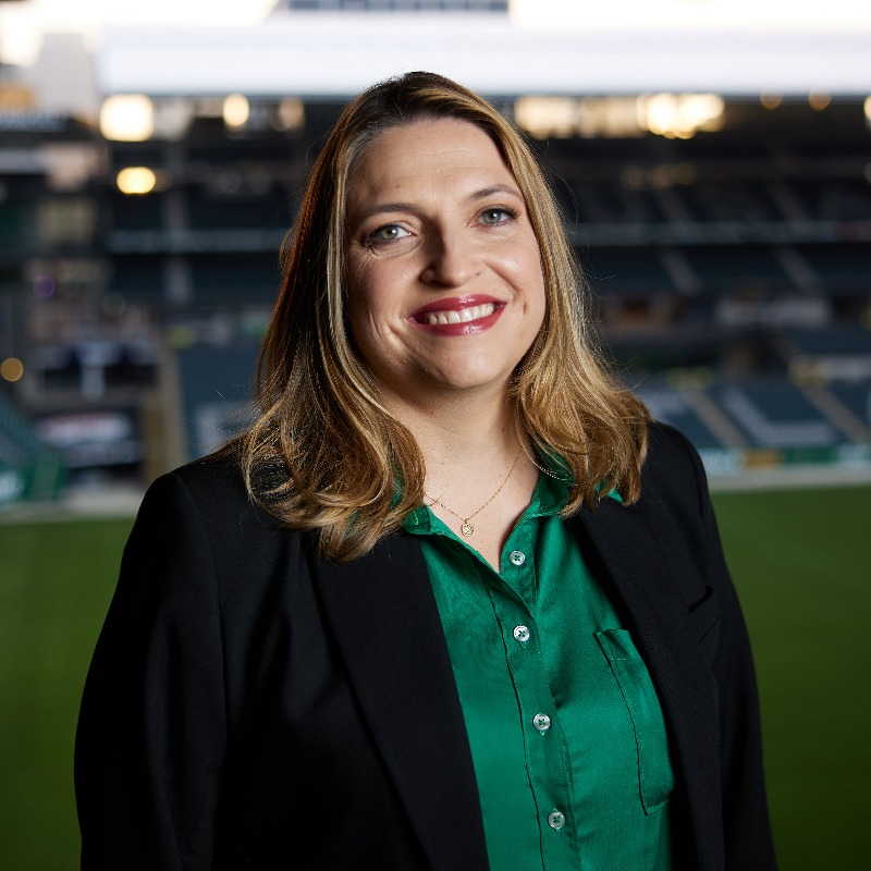 ThornsFC's tweet photo. 📰 | Thorns FC appoint Heather Davis as Chief Executive Officer.

More here: