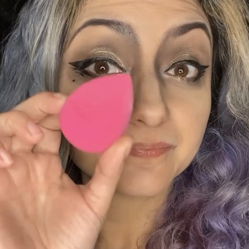 theg0thicpixie's tweet image. Where are the eerie-centric and goth-y beginning makeup enthusiasts hanging out these days?
I’m starting up a beginner series soon…