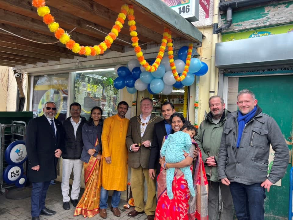 It was a great pleasure to open a new shop, Village Stores in Colney Road, Dartford on Monday morning. The shop stocks a wide range of foods from India, England, Sri Lanka, along with fresh fruit, veg and meat.