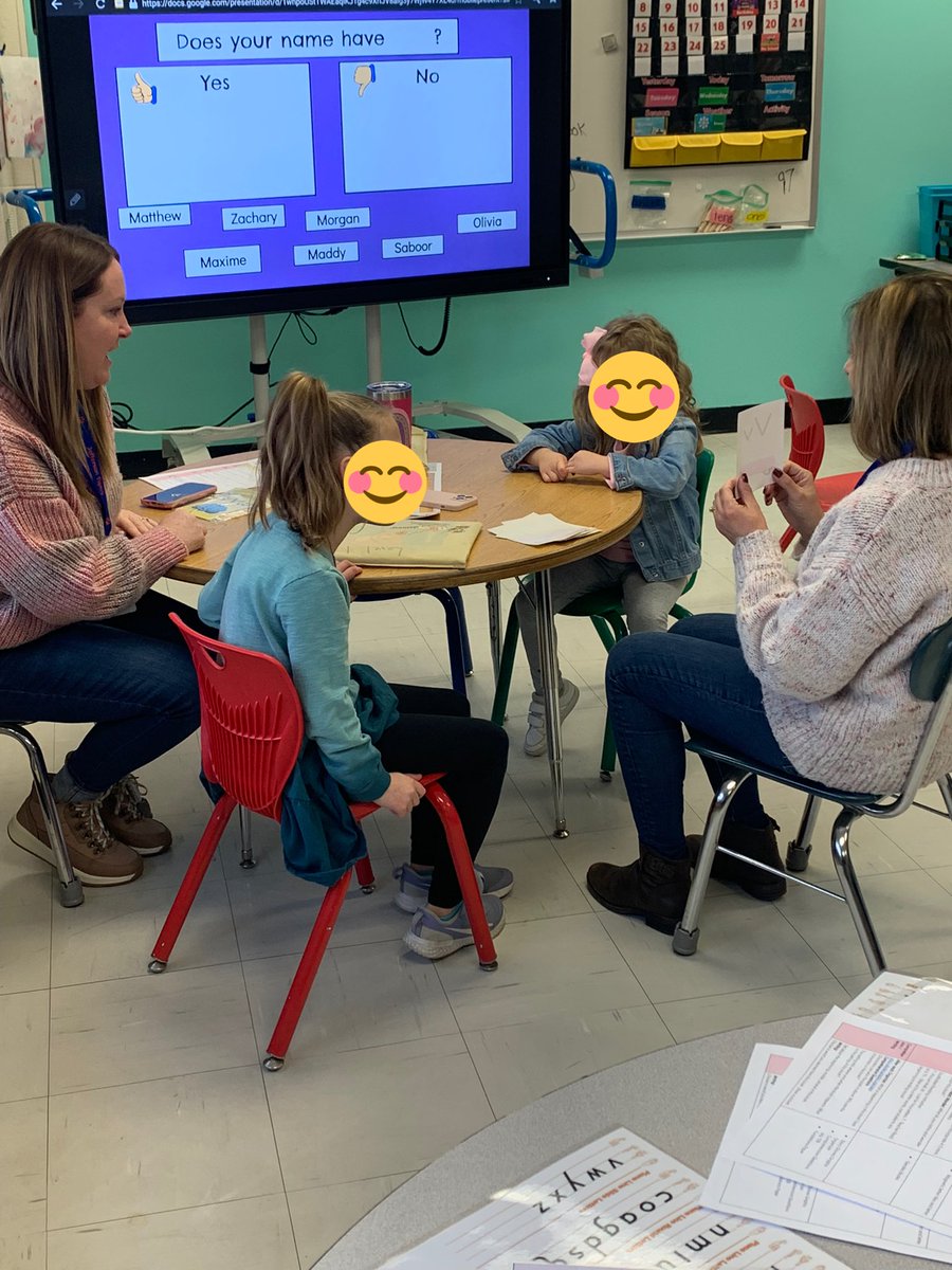 BridgetMcdonal's tweet photo. Love how all the teachers in @MrsSwinCMS class are supporting students decoding, encoding &amp; comprehension skills during small group instruction utilizing #fundations and #Geodes! #ELA @ColleenCook82 @mscollinssped https://t.co/NI2fIyMo2C